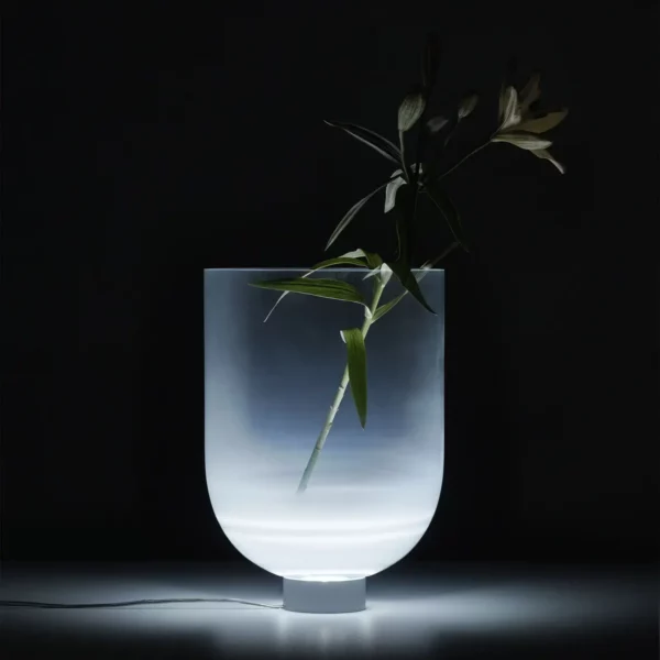 06 dechem glowing vase martin chum
