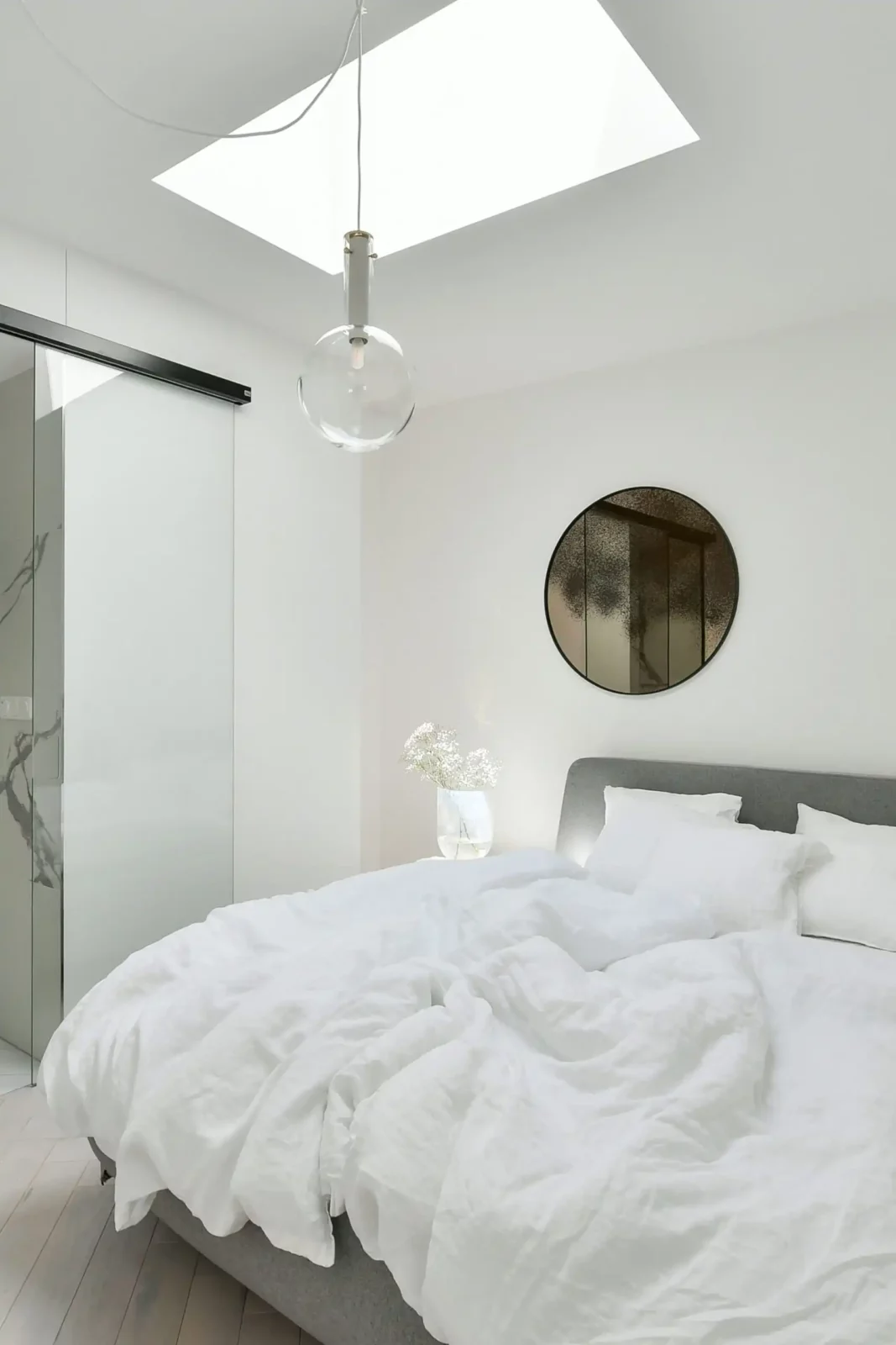 dechem sphaerae light interior 3 scaled