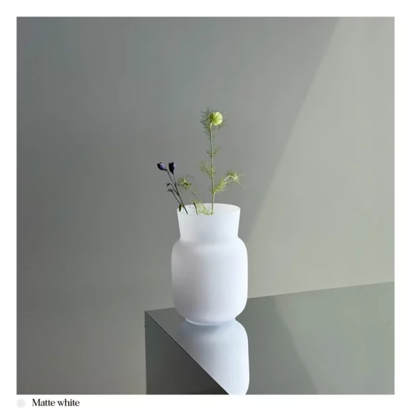 dechem vase 20 small white matte