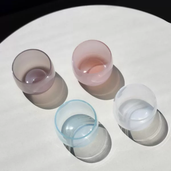 Handblown glasses in 4 variations of colours